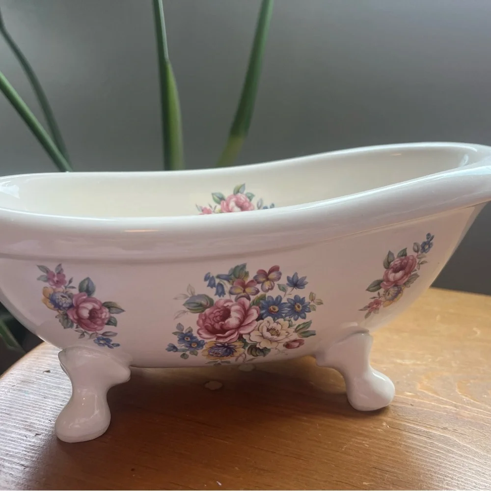 vintage VB Athena California Pottery claw foot bathtub soap dish
